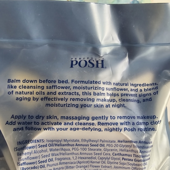 Perfectly Posh Don't Get Balm-Boozled Cleansing Balm - Picture 6 of 8